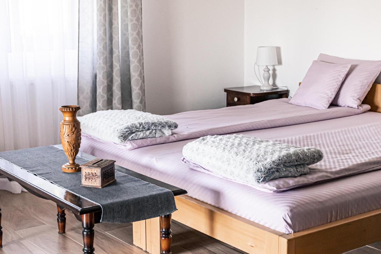 Apartmani Lunija Gornji Milanovac Exteriör bild